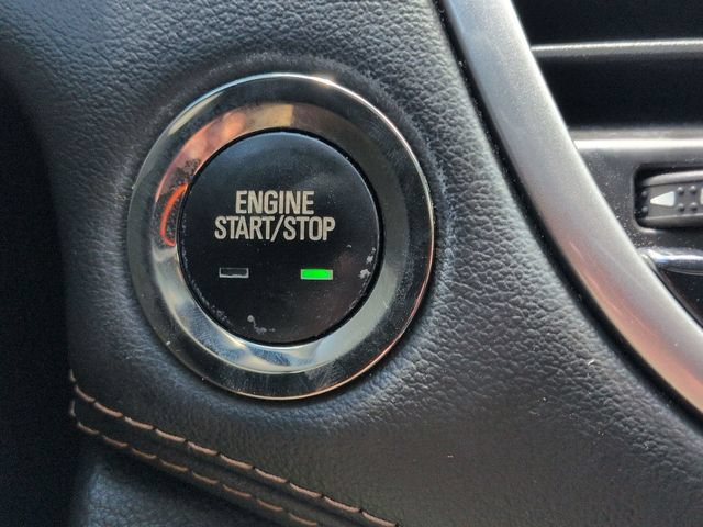 Used 2019 Chevrolet Trax LT w/ LT Convenience Package FWD image 18