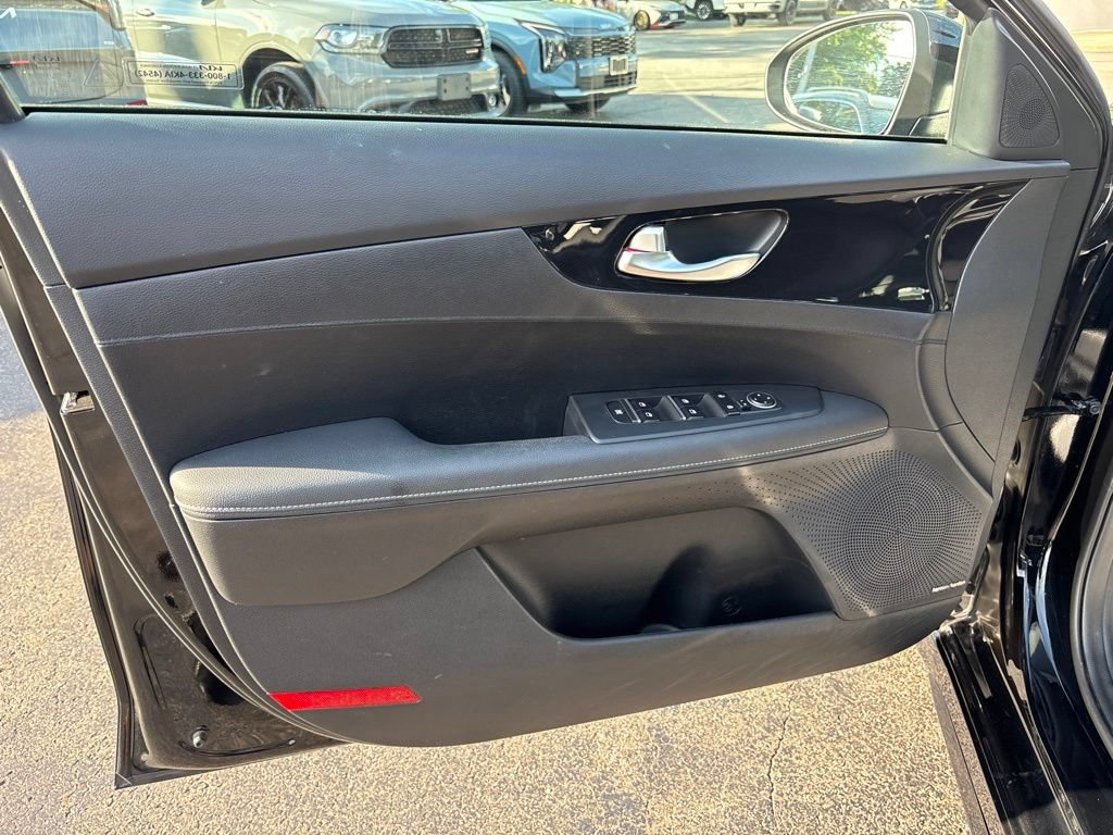 Used 2024 Kia Forte GT-Line w/ GT-Line Premium Package FWD image 21