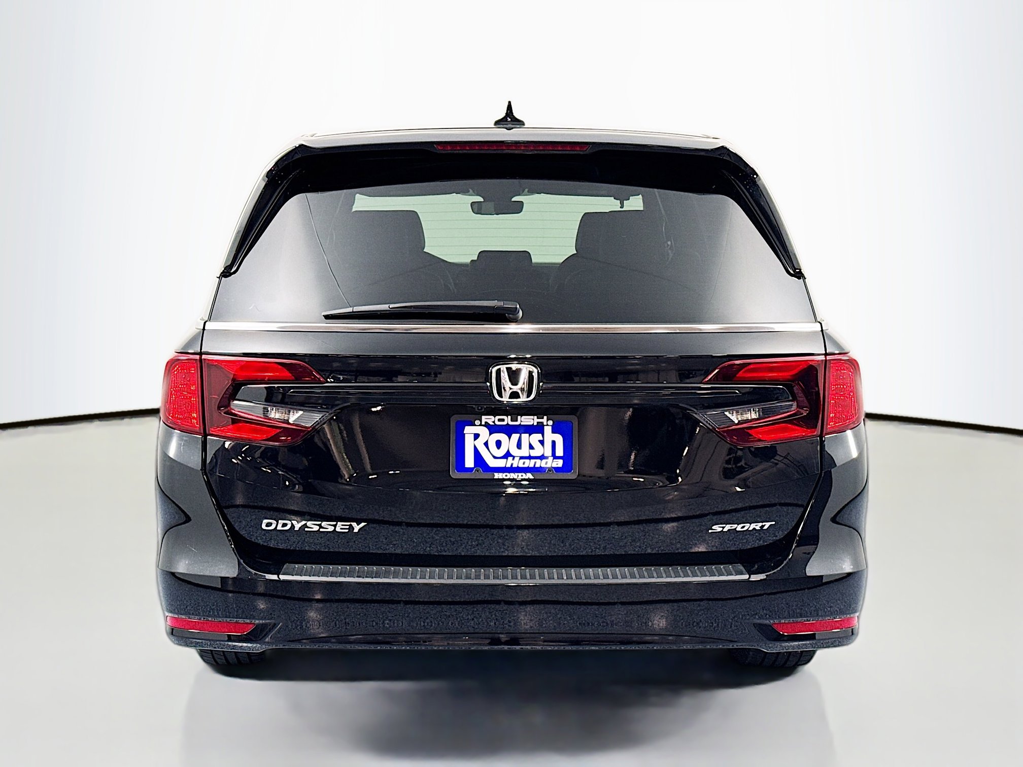 Certified 2024 Honda Odyssey Sport image 6