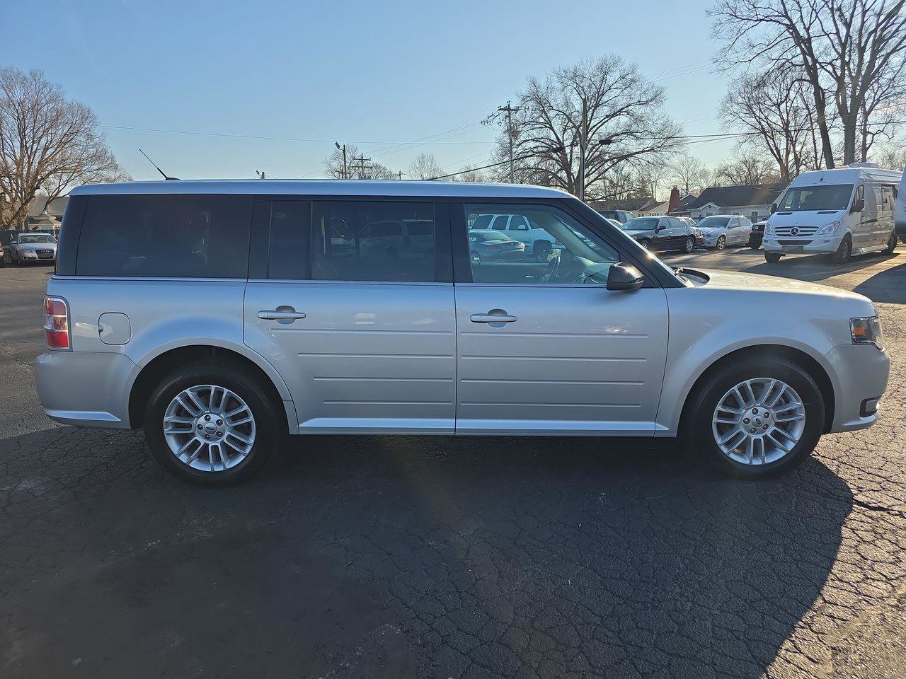 Used 2013 Ford Flex SEL image 21