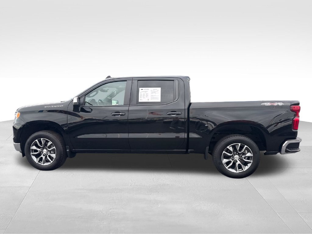 Used 2024 Chevrolet Silverado 1500 LT AWD/4WD image 2