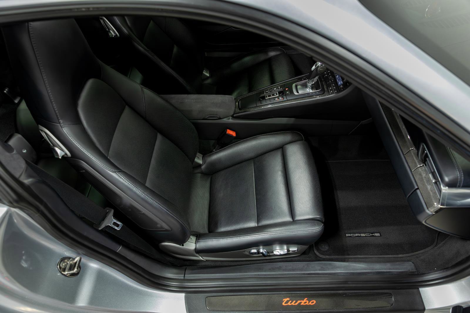 Used 2016 Porsche 911 Turbo image 65