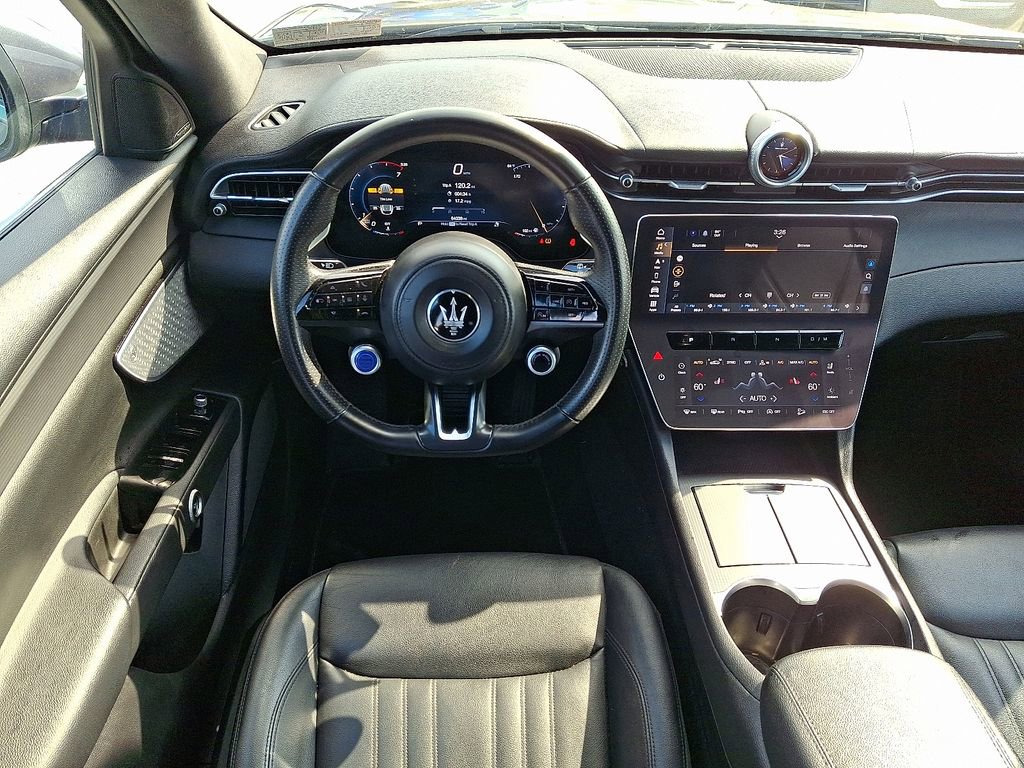 Used 2024 Maserati Grecale GT image 11