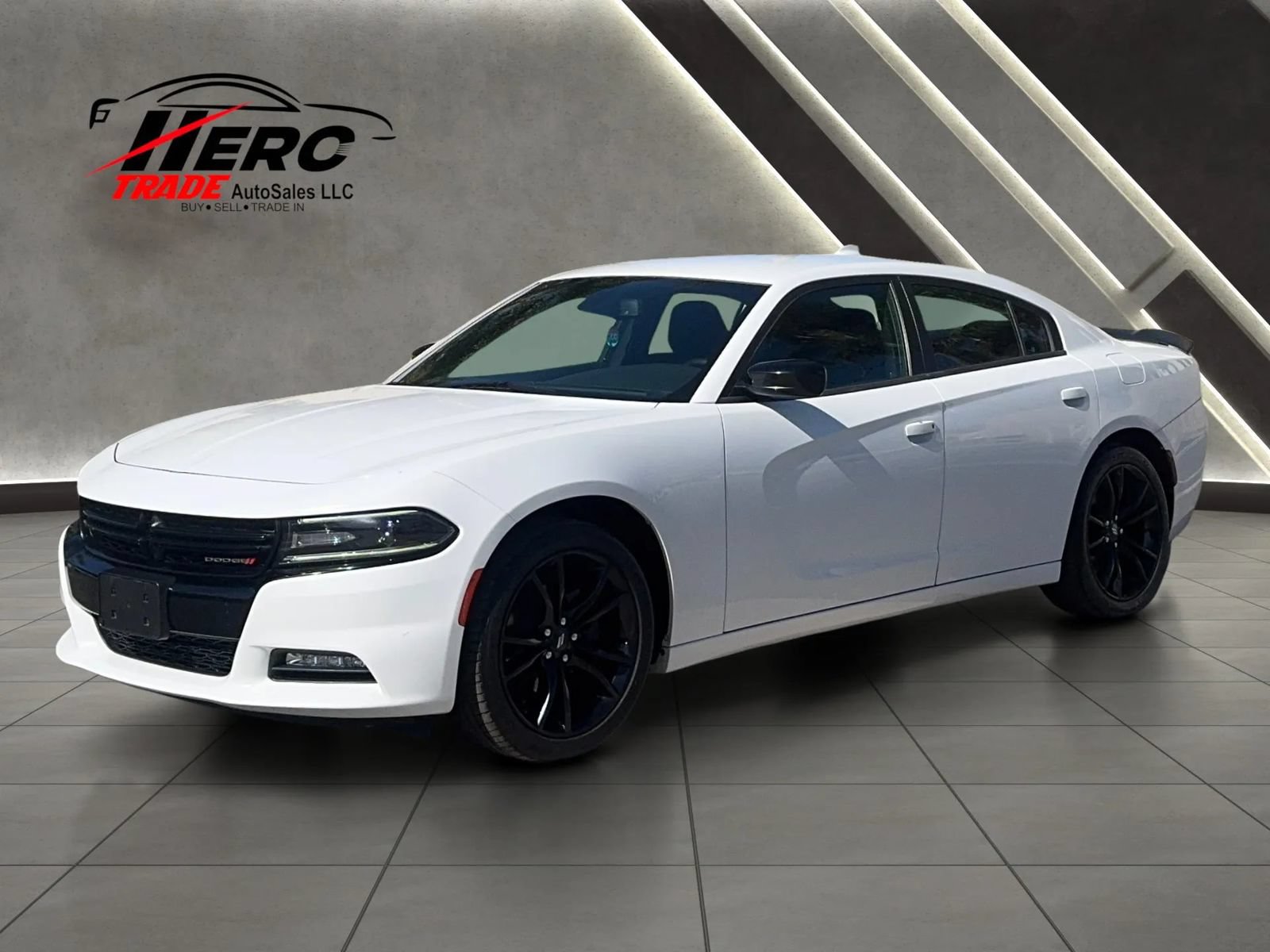 Used 2017 Dodge Charger SXT w/ Blacktop Package RWD image 7