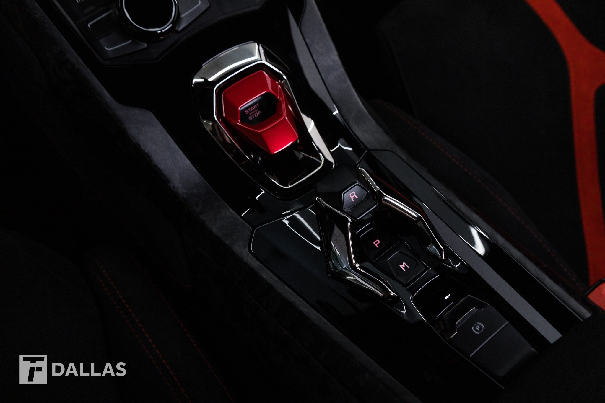 Used 2018 Lamborghini Huracan Performante AWD/4WD image 35