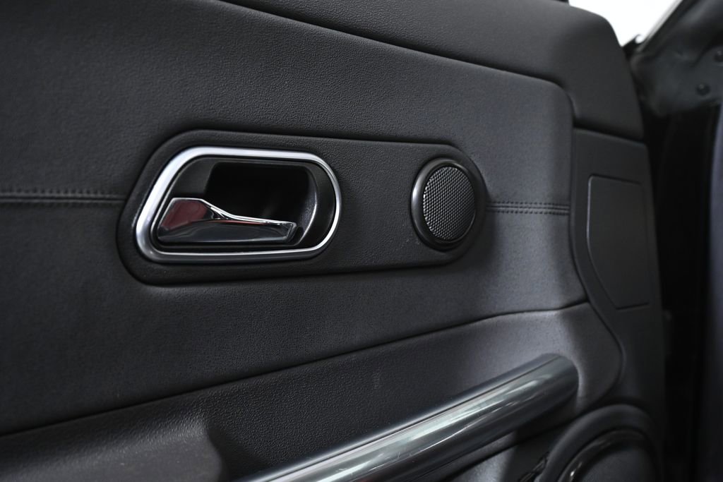 Used 2005 Chrysler Crossfire Convertible image 21