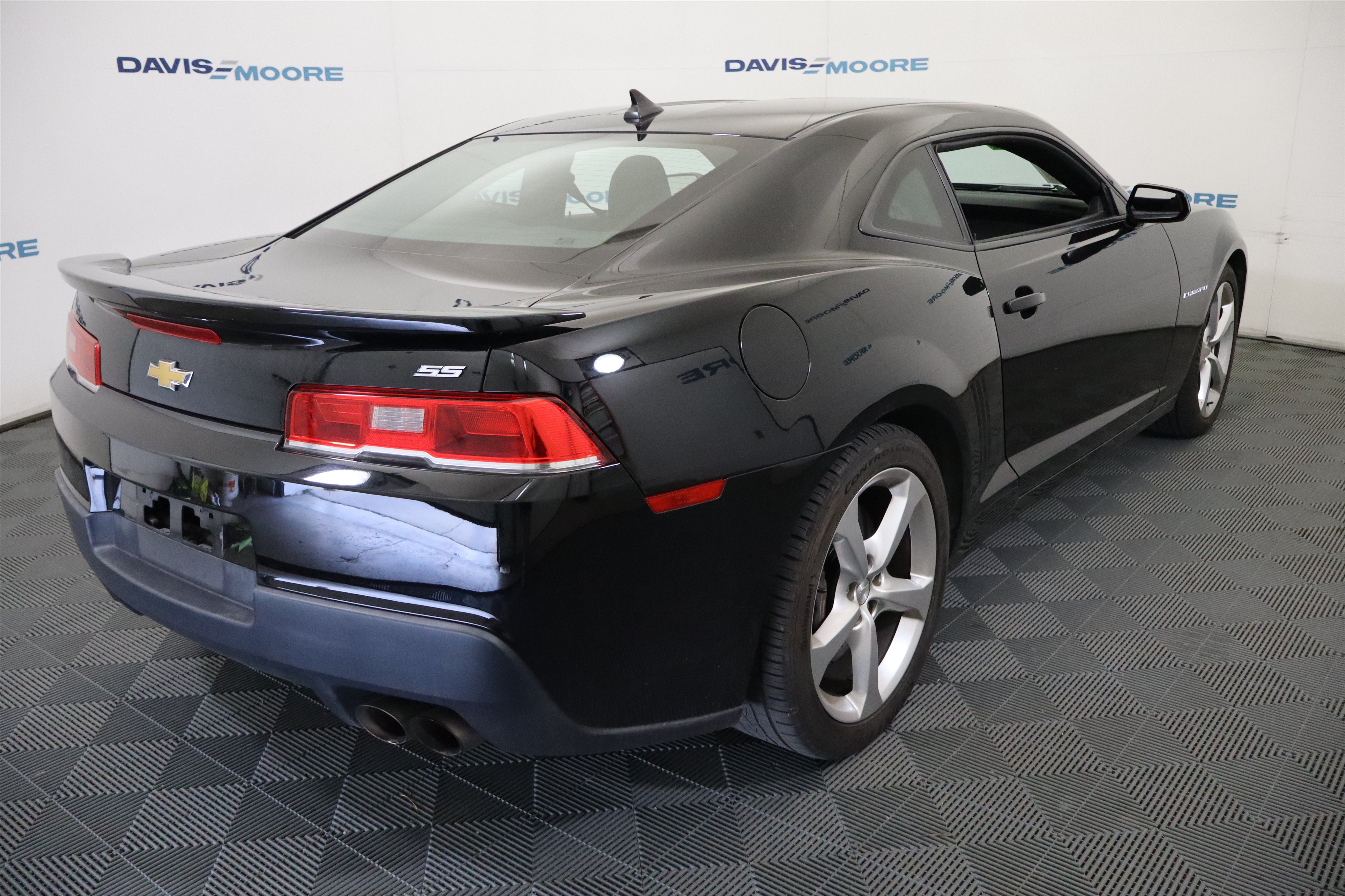 Used 2014 Chevrolet Camaro SS RWD image 6