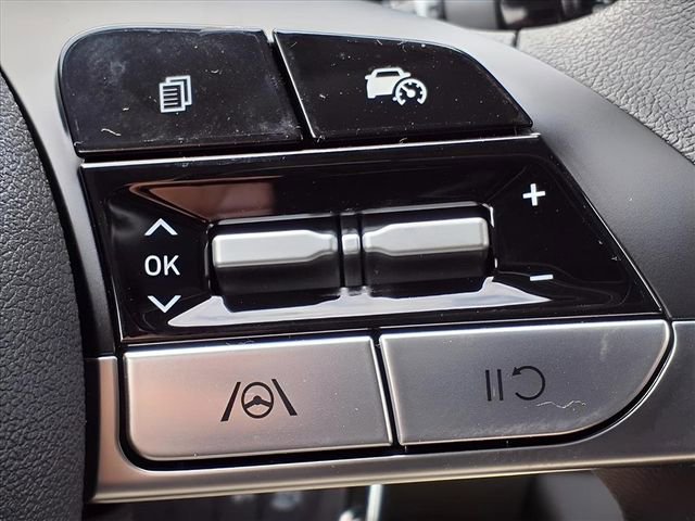 New 2026 Hyundai Elantra SE image 21