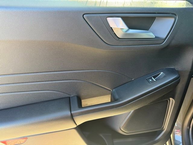 New 2026 Ford Escape ST-Line w/ Tech Pack #1 image 14