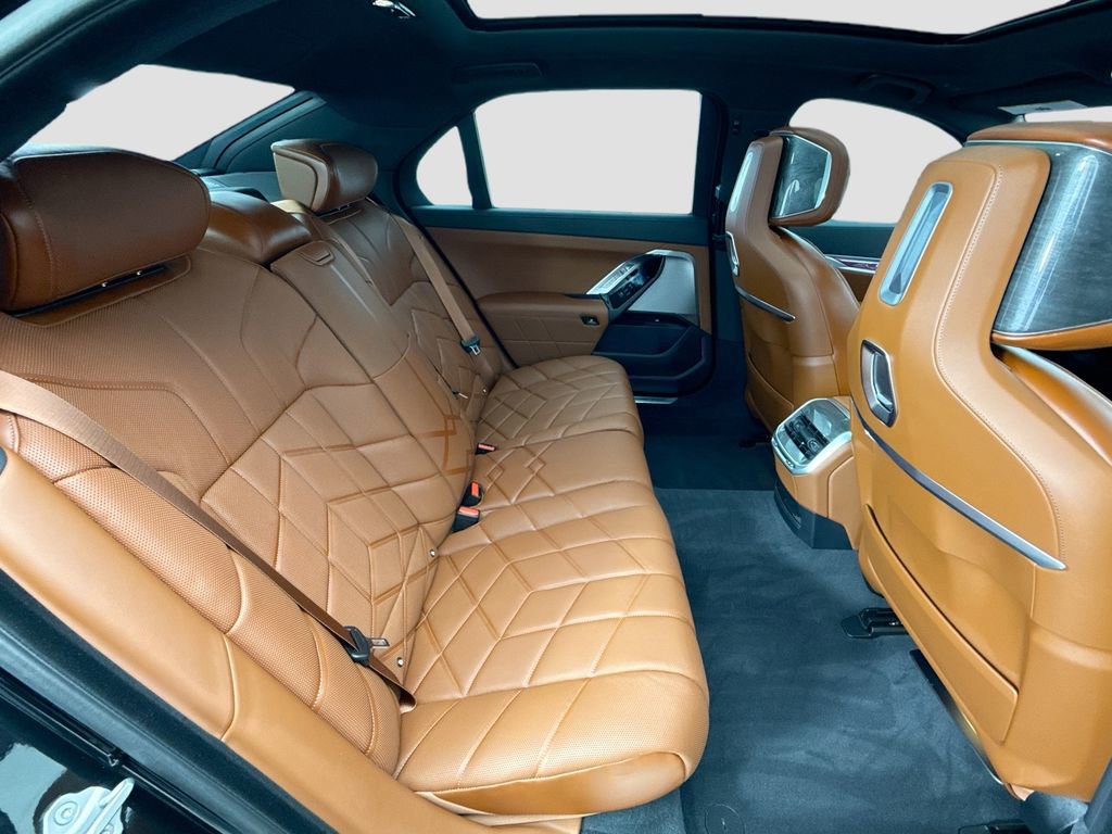 Certified 2024 BMW i7 M70 w/ Executive Package image 21