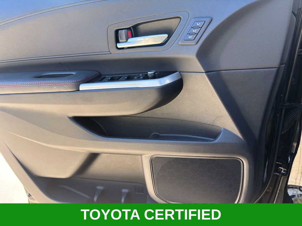 Certified 2025 Toyota Sienna XSE w/ XSE Premium Package image 20