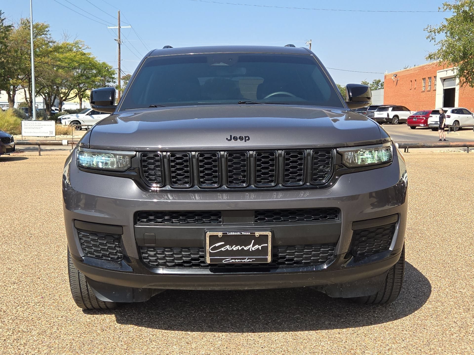 Used 2023 Jeep Grand Cherokee L Laredo AWD/4WD image 10