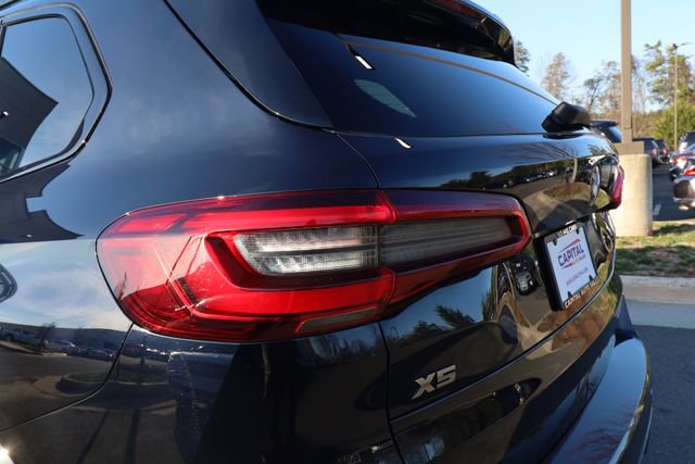 Used 2020 BMW X5 M50i w/ Dynamic Handling Package image 24
