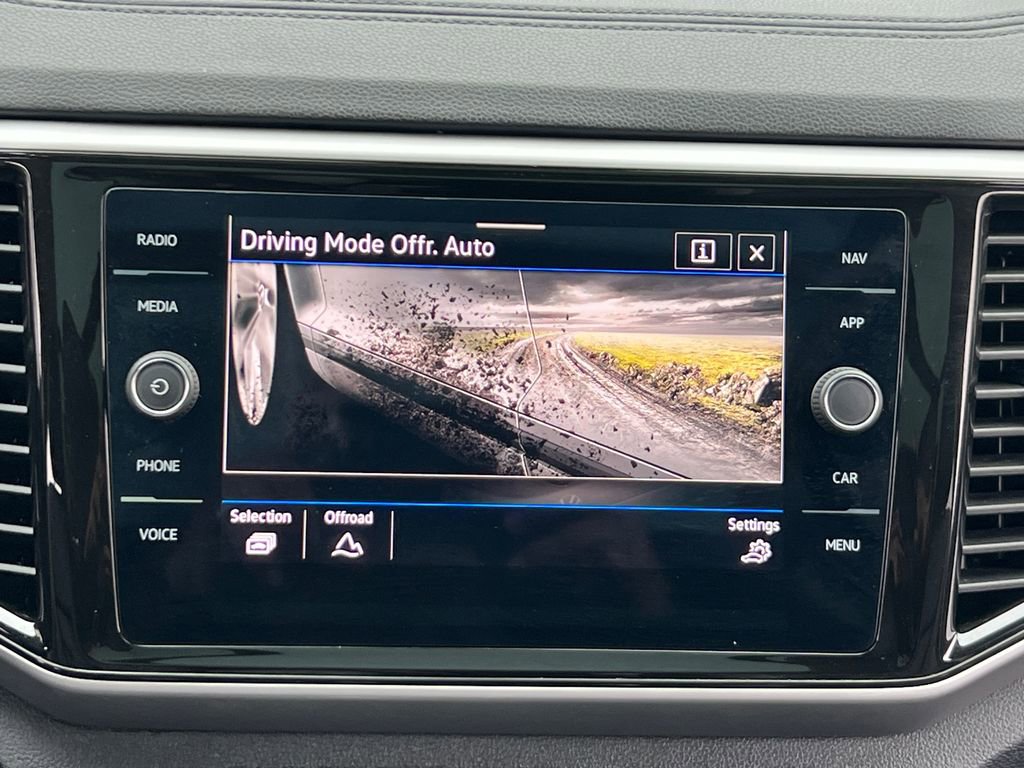 Certified 2023 Volkswagen Atlas SEL Premium image 27