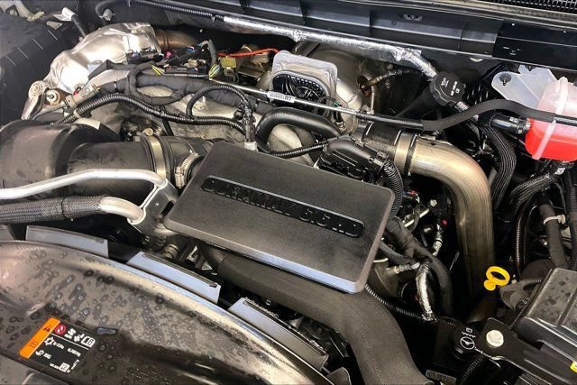 Used 2026 GMC Sierra 2500 SLT AWD/4WD image 32