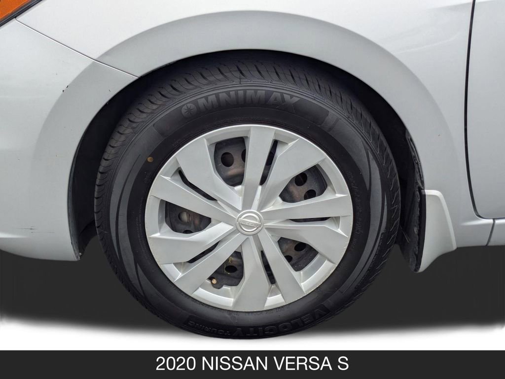 Used 2020 Nissan Versa S FWD image 11