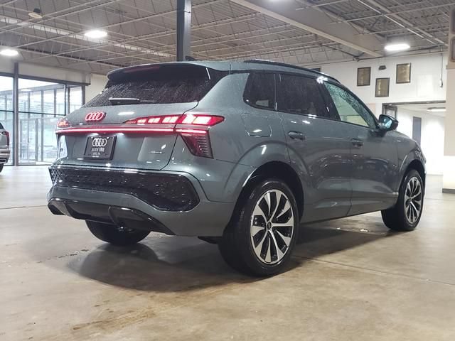 New 2026 Audi Q3 quattro 2.0T AWD/4WD image 3