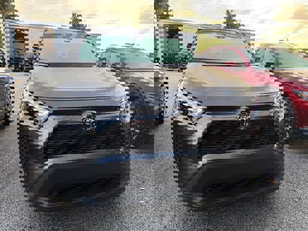 Used 2024 Toyota RAV4 XLE w/ Convenience Package image 2