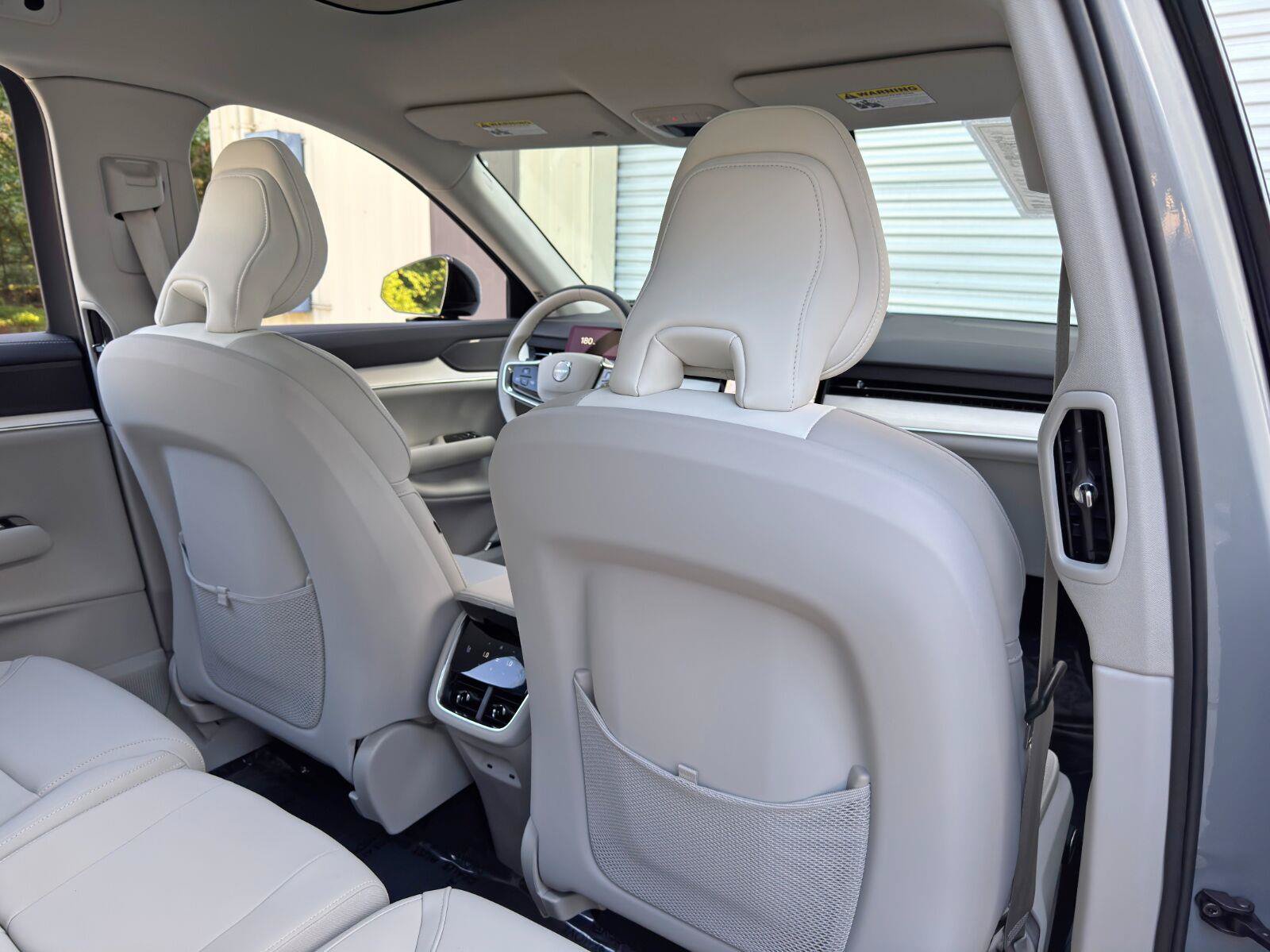Used 2025 Volvo EX90 Ultra AWD/4WD image 29