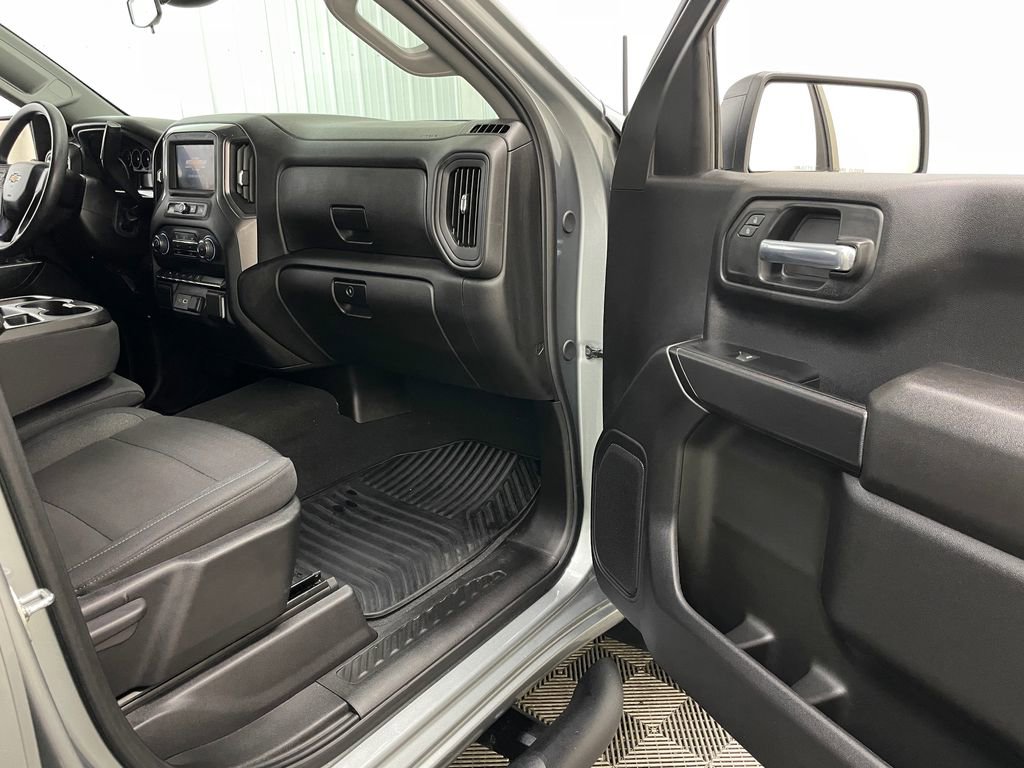 Certified 2025 Chevrolet Silverado 1500 Custom AWD/4WD image 34
