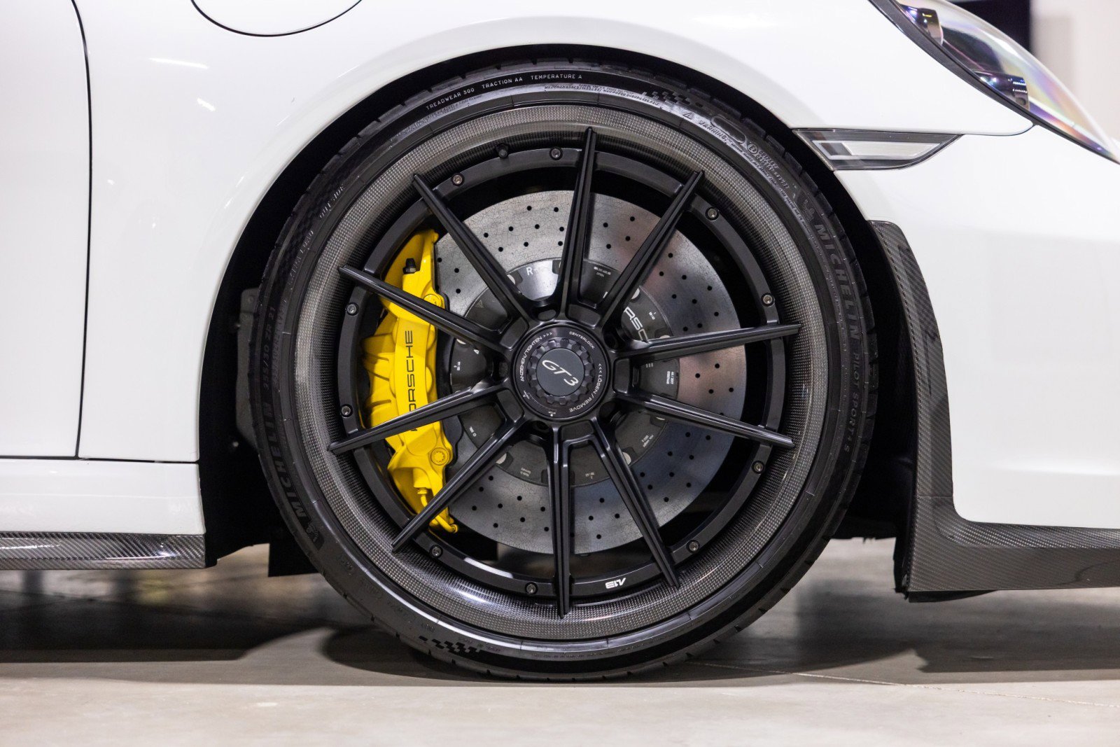 Used 2018 Porsche 911 GT3 image 24