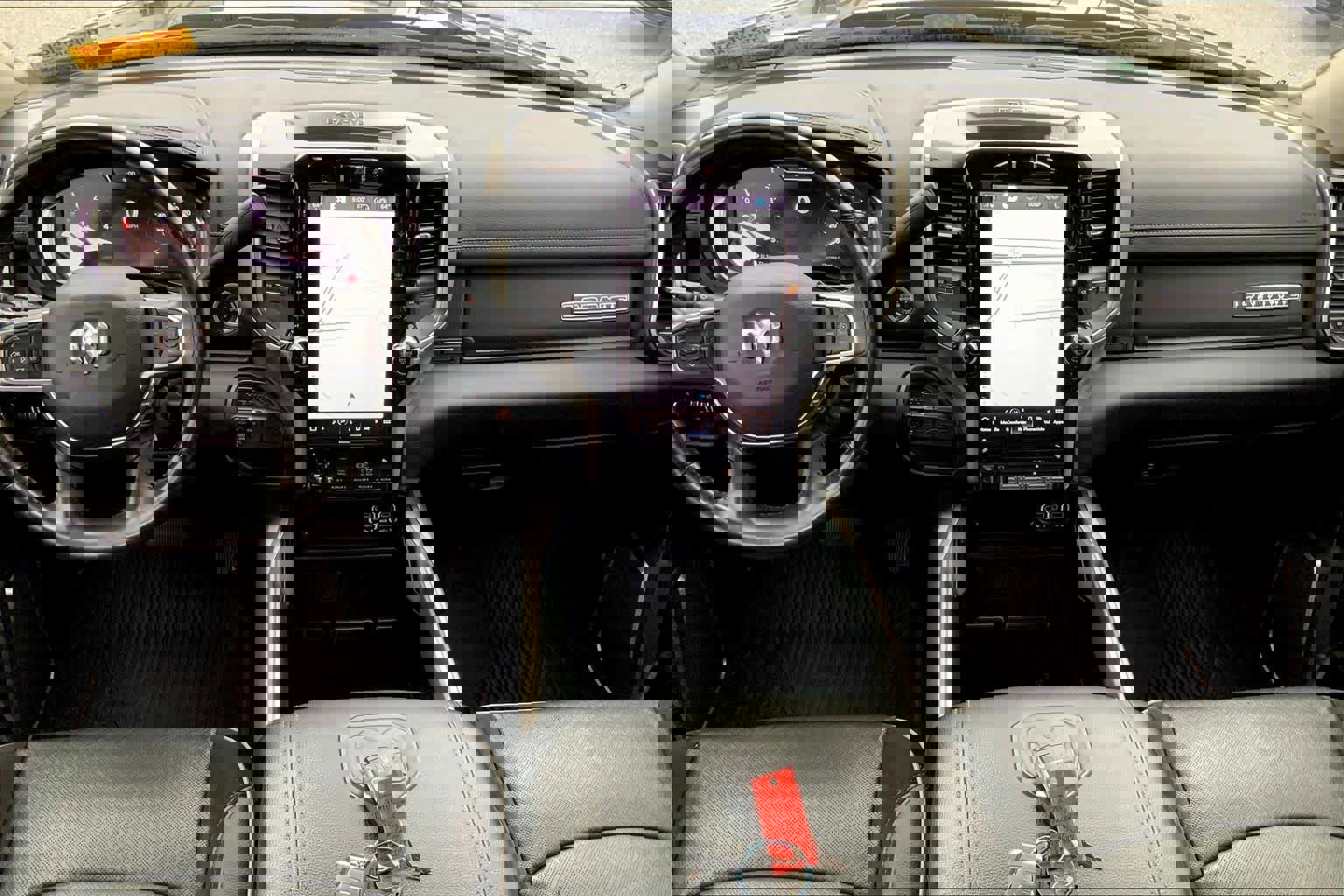 Used 2024 RAM 5500 Laramie image 13