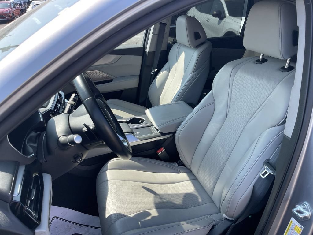 Used 2023 Acura MDX w/ Technology Package AWD/4WD image 11