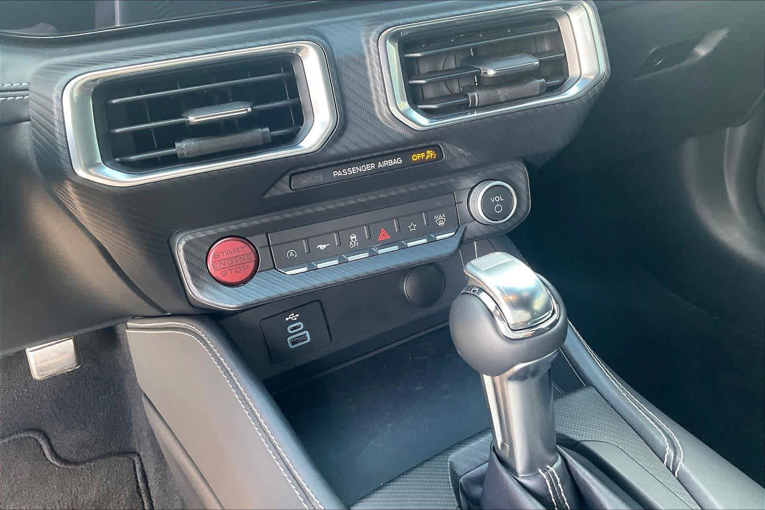 Used 2025 Ford Mustang GT Premium image 32