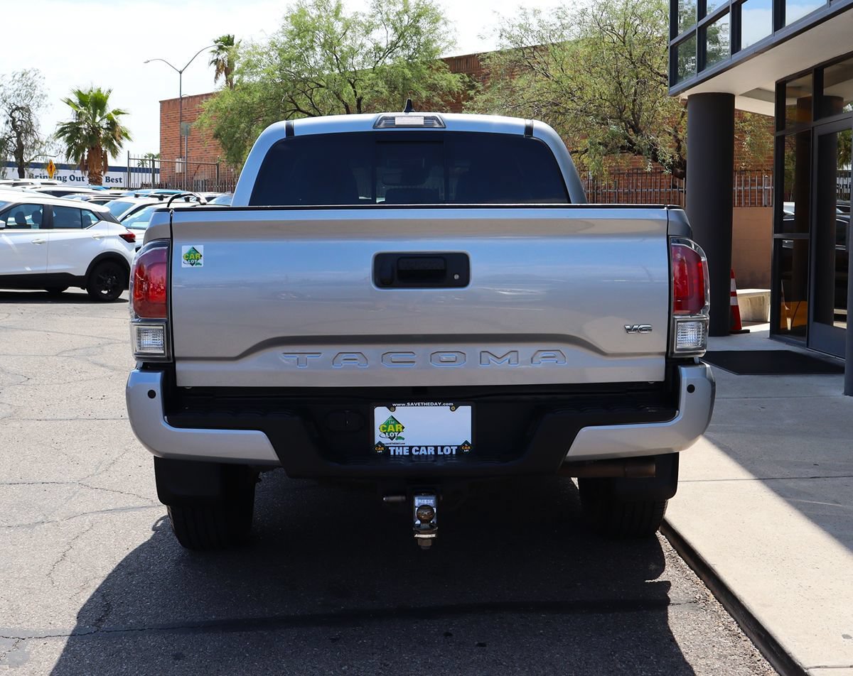 Used 2021 Toyota Tacoma TRD Off-Road w/ Technology Package AWD/4WD image 11