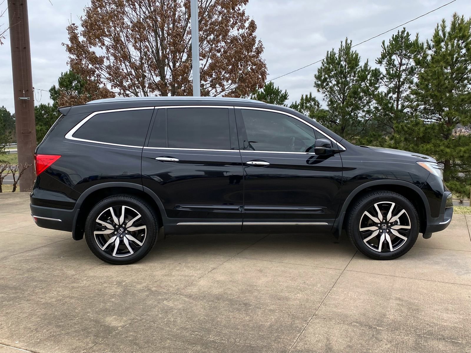 Used 2019 Honda Pilot Touring image 7