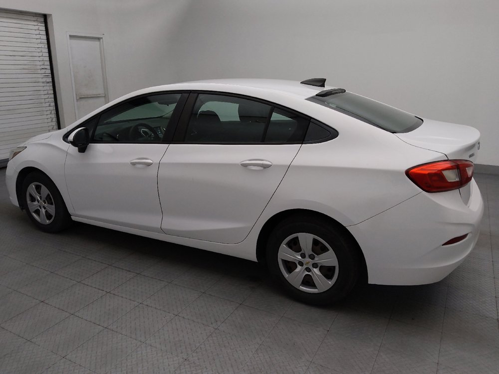 Used 2018 Chevrolet Cruze LS FWD image 3