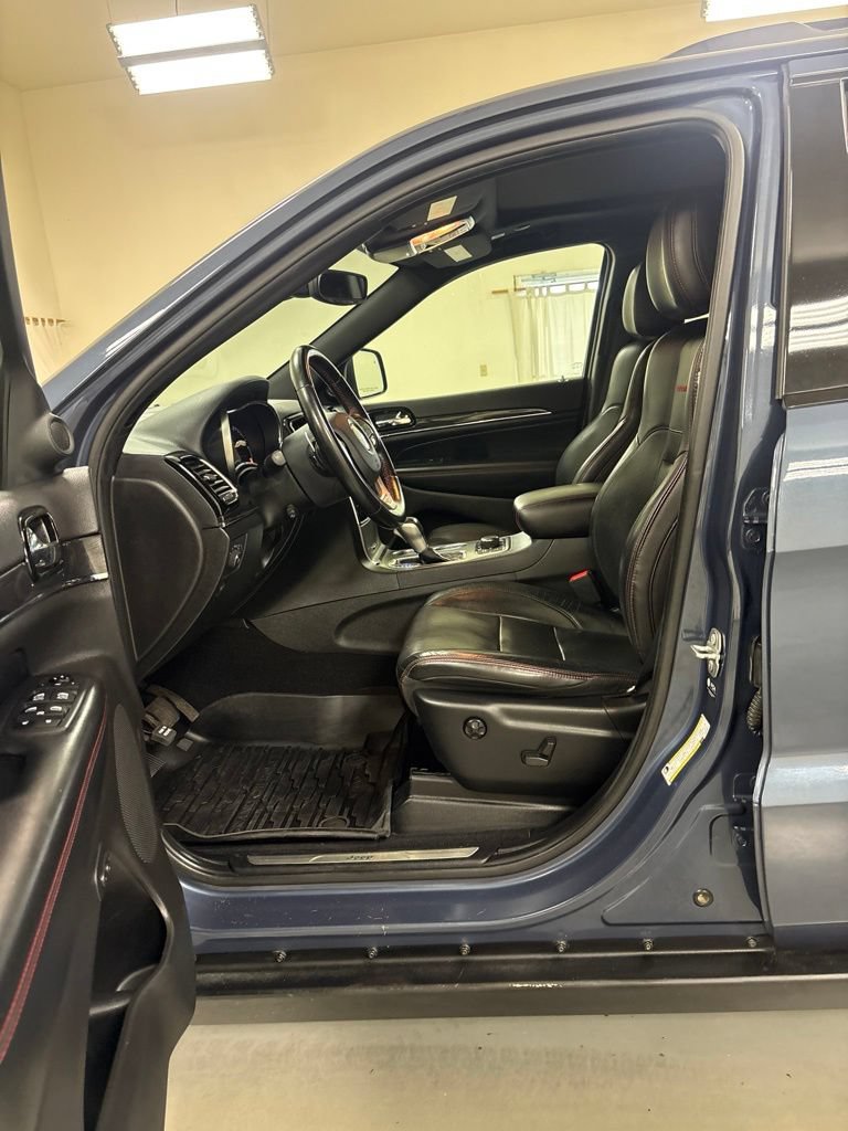 Used 2021 Jeep Grand Cherokee Trailhawk w/ Trailhawk Luxury Group AWD/4WD image 9
