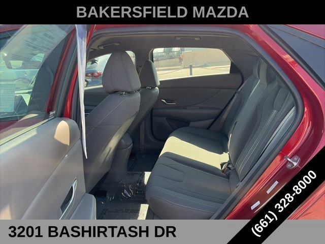 Used 2023 Hyundai Elantra SEL w/ Convenience Package FWD image 10