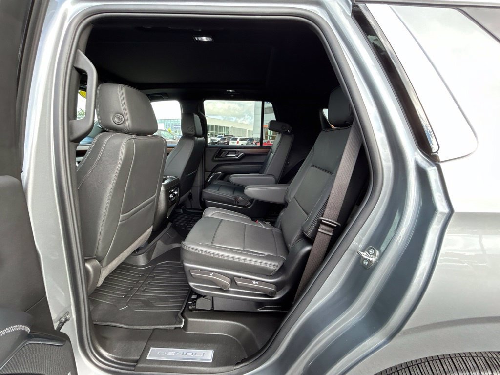 Used 2026 GMC Yukon Denali w/ Sun & Power Step Package AWD/4WD image 63