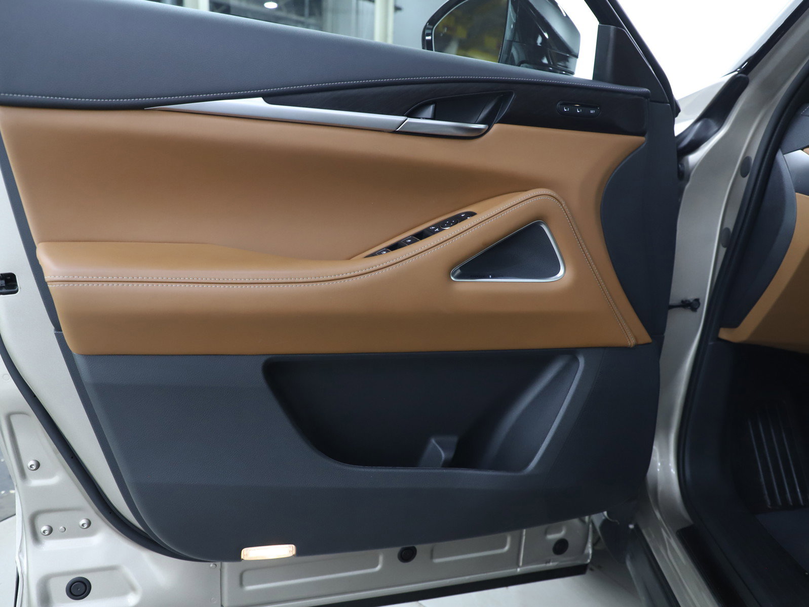 Used 2024 INFINITI QX60 Autograph image 22