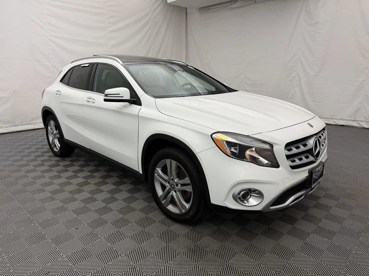 Used 2018 Mercedes-Benz GLA 250 4MATIC image 4