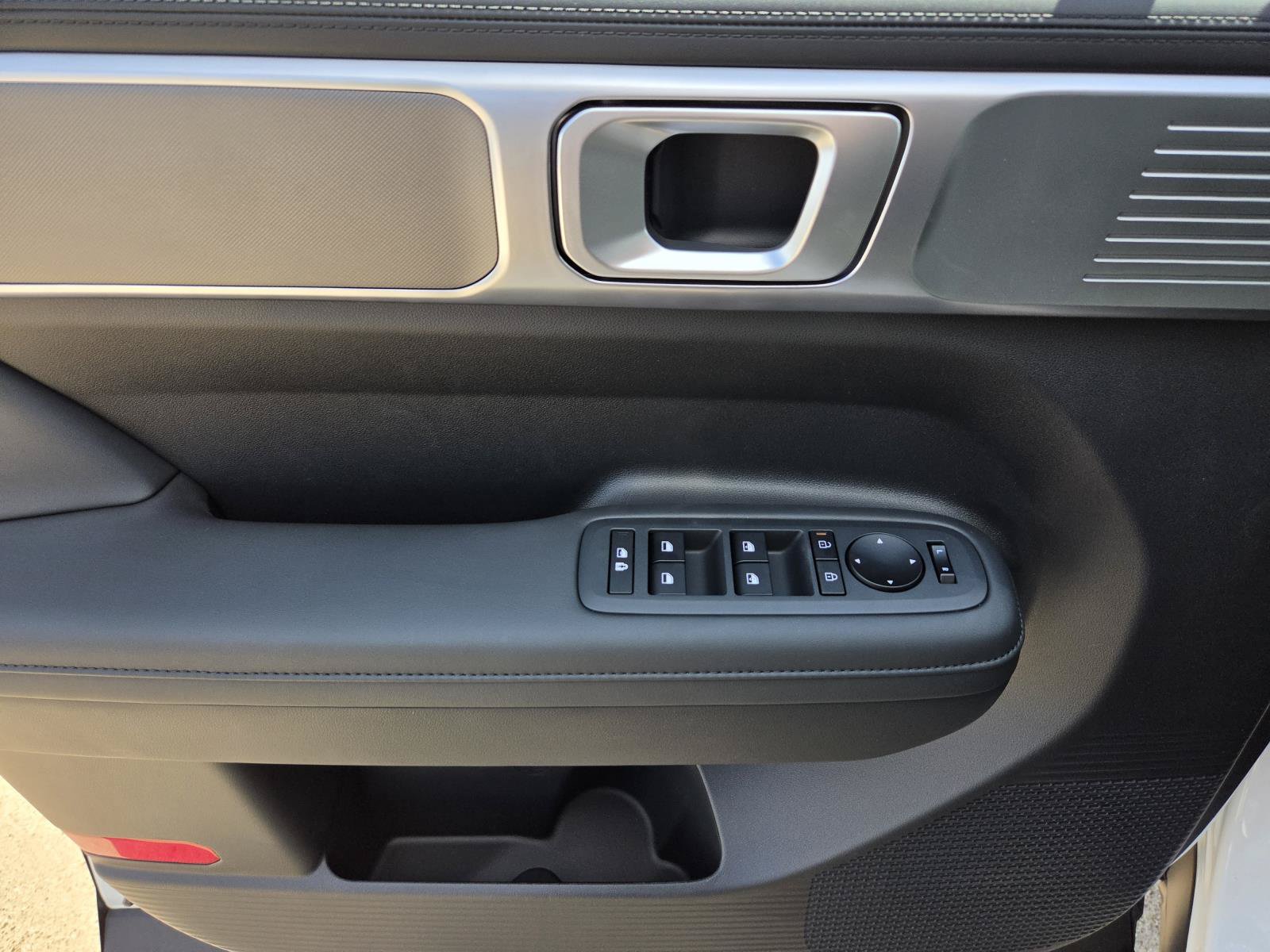 New 2027 Hyundai Santa Fe SEL FWD image 14
