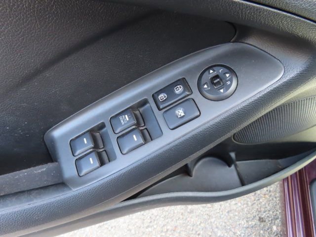 Used 2017 Kia Forte LX image 15