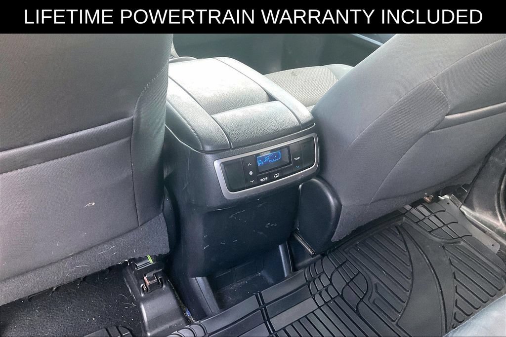 Used 2019 Toyota Highlander LE FWD image 24