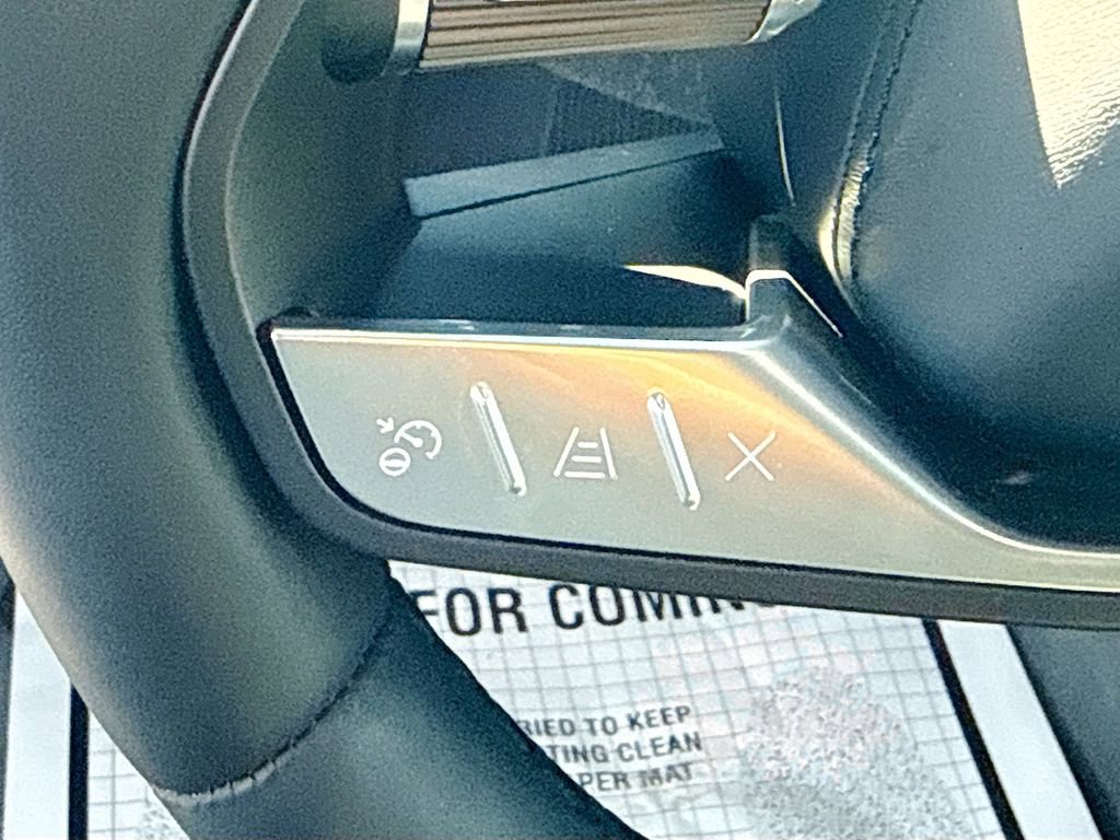Used 2024 Lucid Air Touring image 11