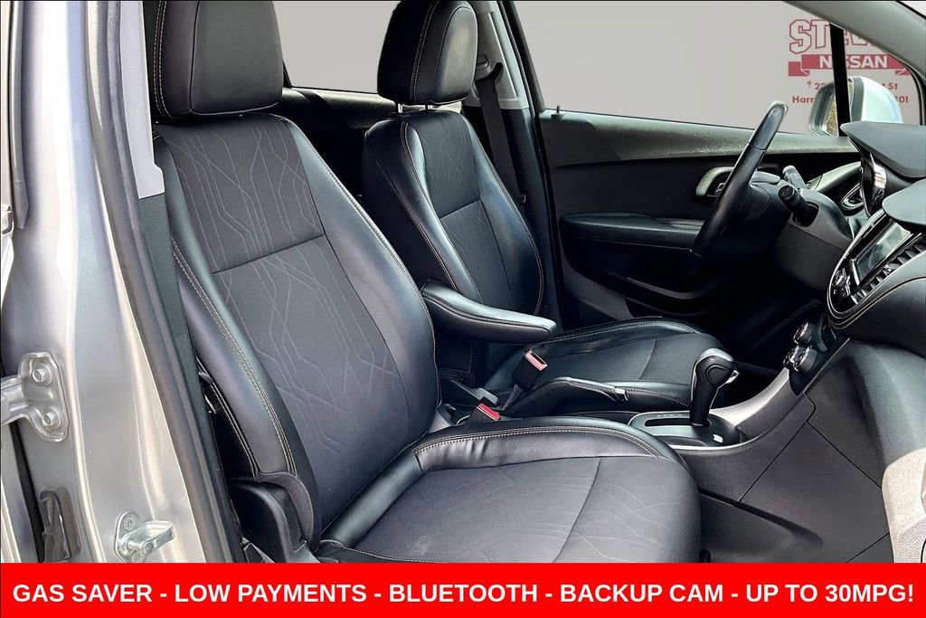 Used 2018 Chevrolet Trax LT w/ LT Convenience Package image 26
