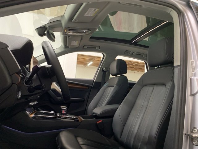 Used 2023 Audi Q5 2.0T Premium w/ Convenience Package image 26