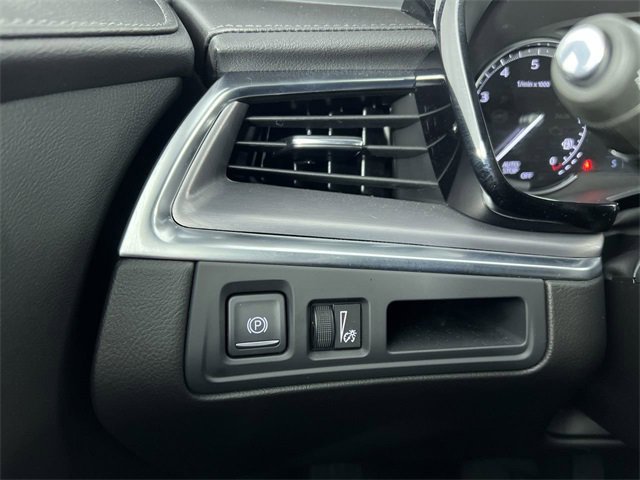 Used 2025 Cadillac XT5 Luxury image 18