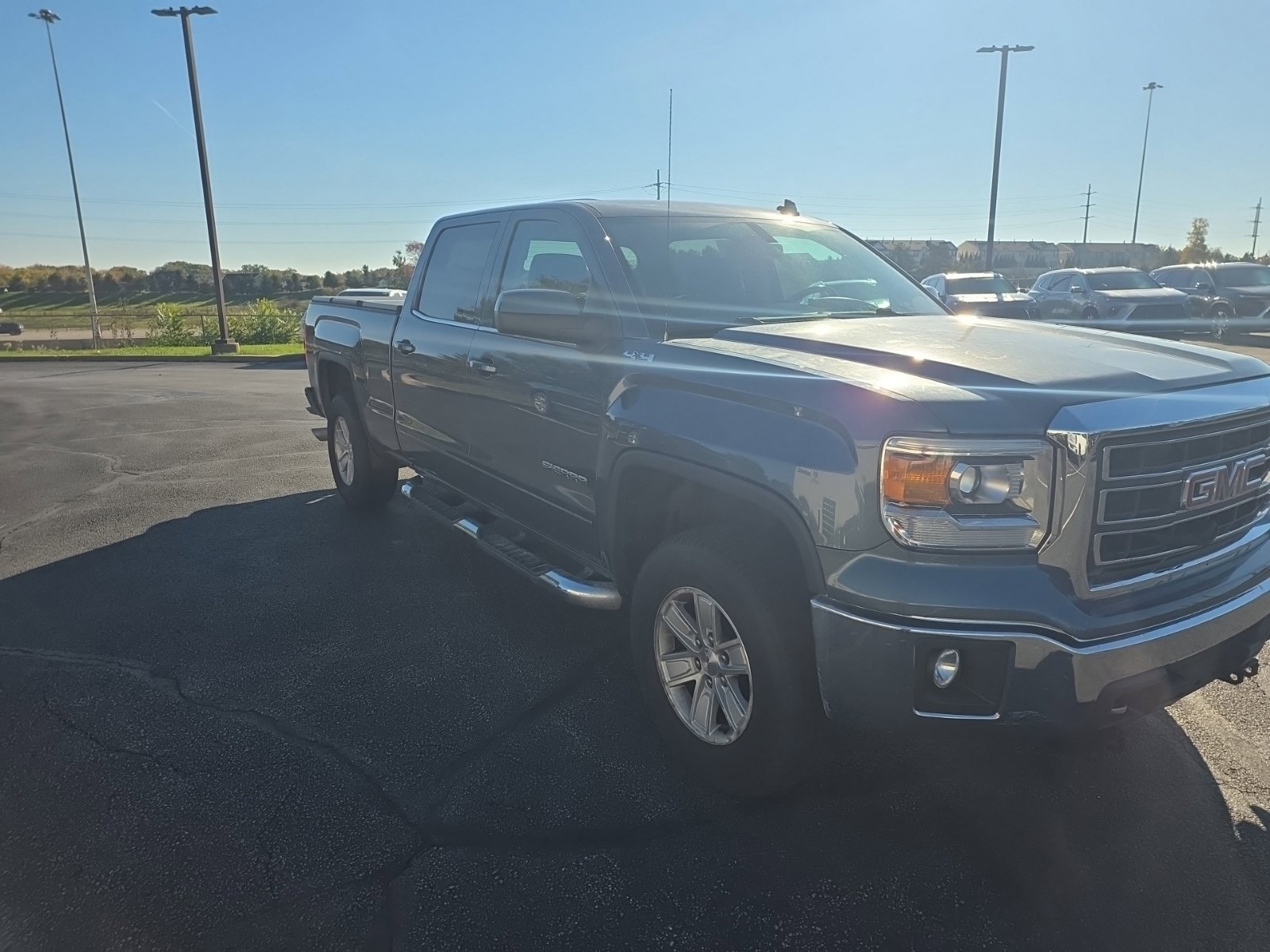 Used 2014 GMC Sierra 1500 SLE w/ SLE Value Package AWD/4WD image 3