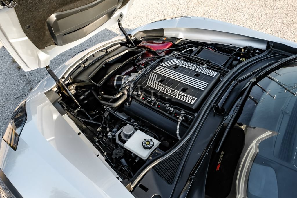 Used 2018 Chevrolet Corvette Z06 RWD image 46