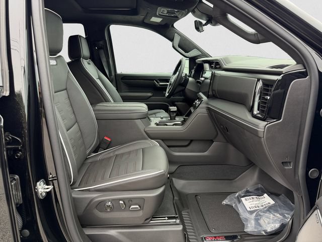 New 2026 GMC Sierra 1500 AT4X w/ LPO, Black Badging Package AWD/4WD image 16