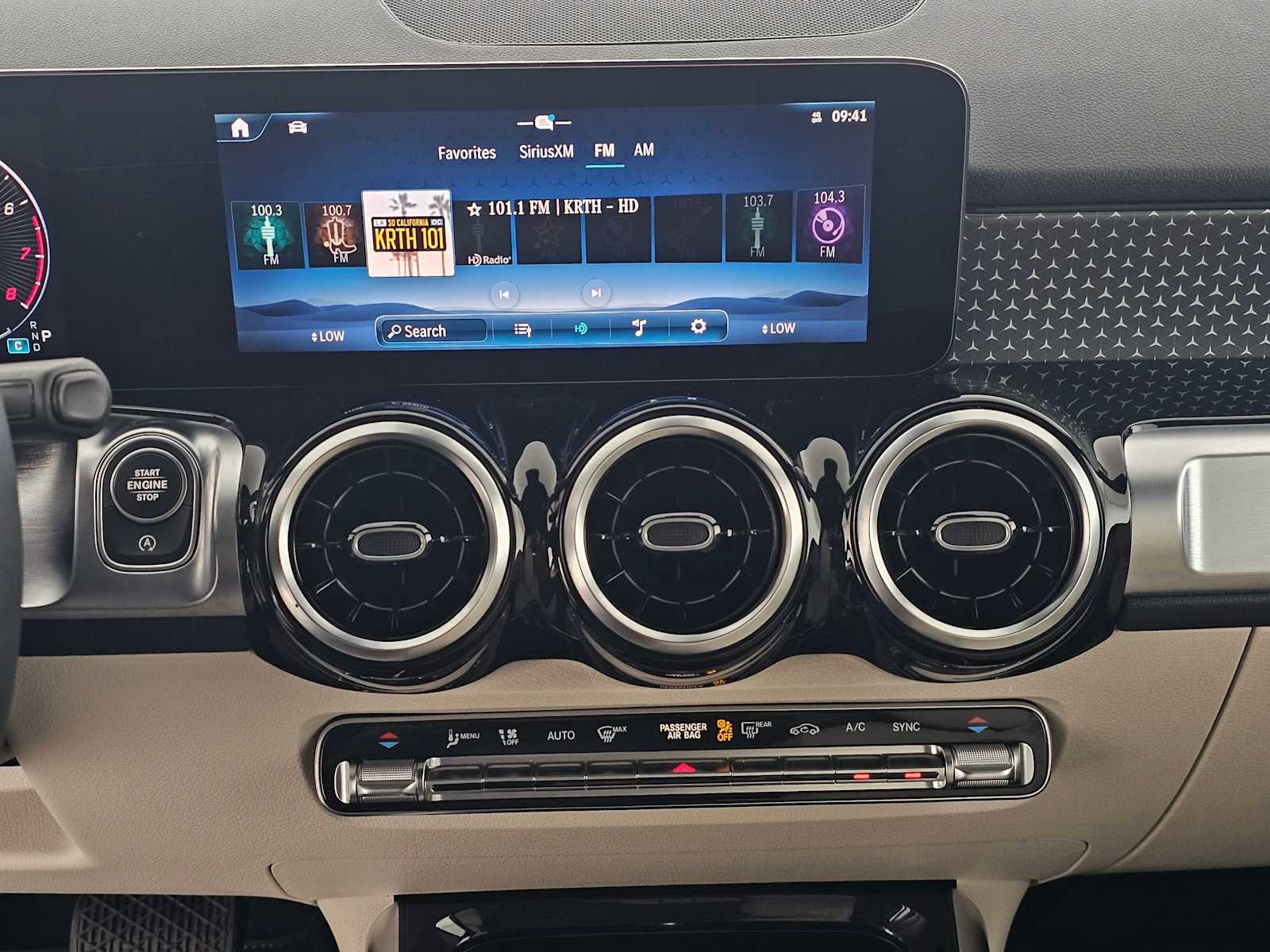 Used 2026 Mercedes-Benz GLB 250 image 26