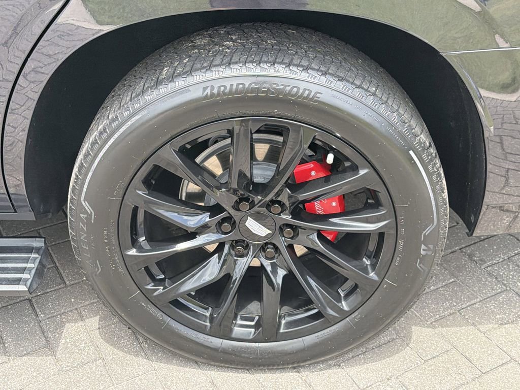 Certified 2024 Cadillac Escalade Sport Platinum w/ LPO, ONYX Package AWD/4WD image 34