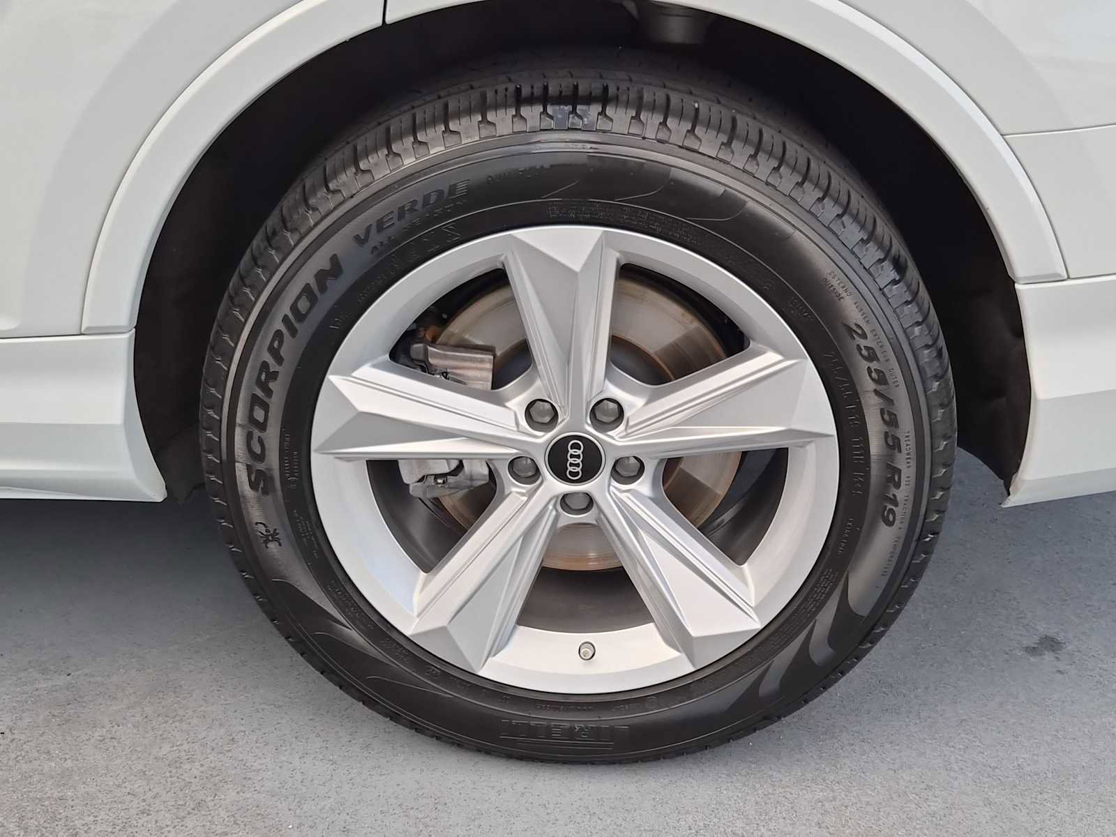 Certified 2023 Audi Q7 2.0T Premium Plus w/ Premium Plus Package AWD/4WD image 12