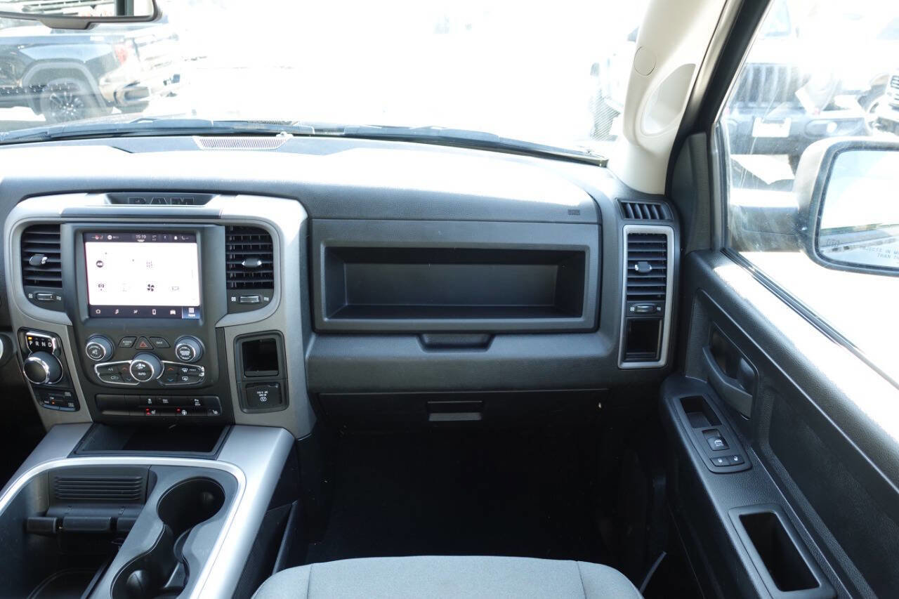 Used 2023 RAM 1500 Express w/ Wheel & Sound Group image 31